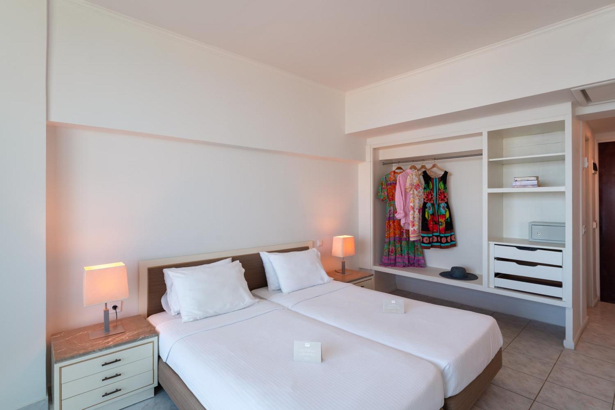 Aquarium View Hotel Rhodes City Ngoại thất bức ảnh